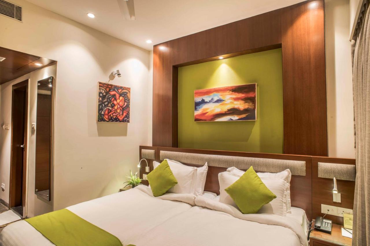 Club Central Bolpur Buitenkant foto