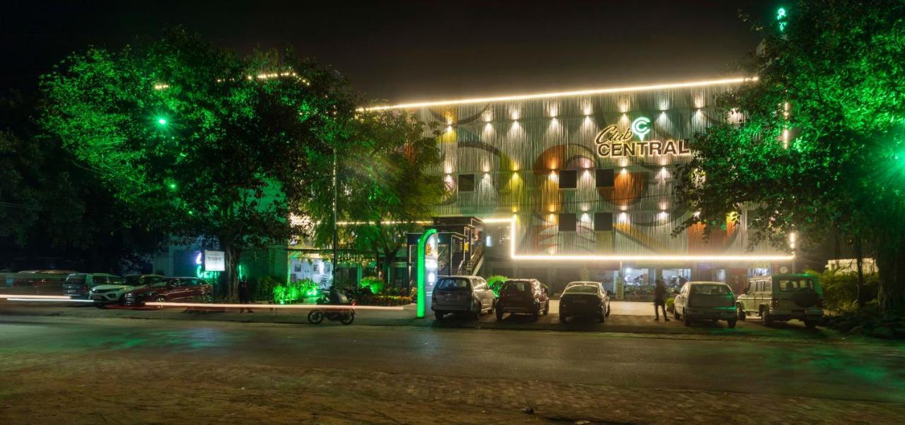 Club Central Bolpur Buitenkant foto